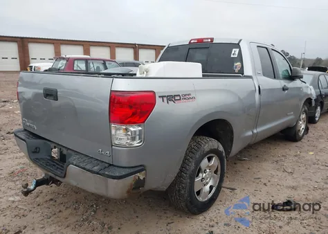 2010 Toyota Tundra Grade 4.6L V8 из США, поврежденный, VIN 5TFUM5F15AX008929